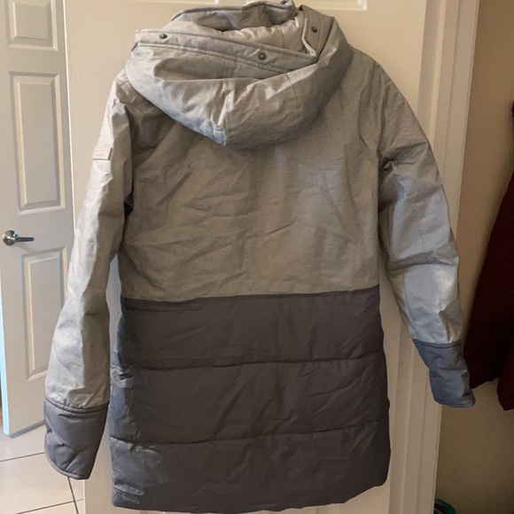 Woman - Picture 2 of 5